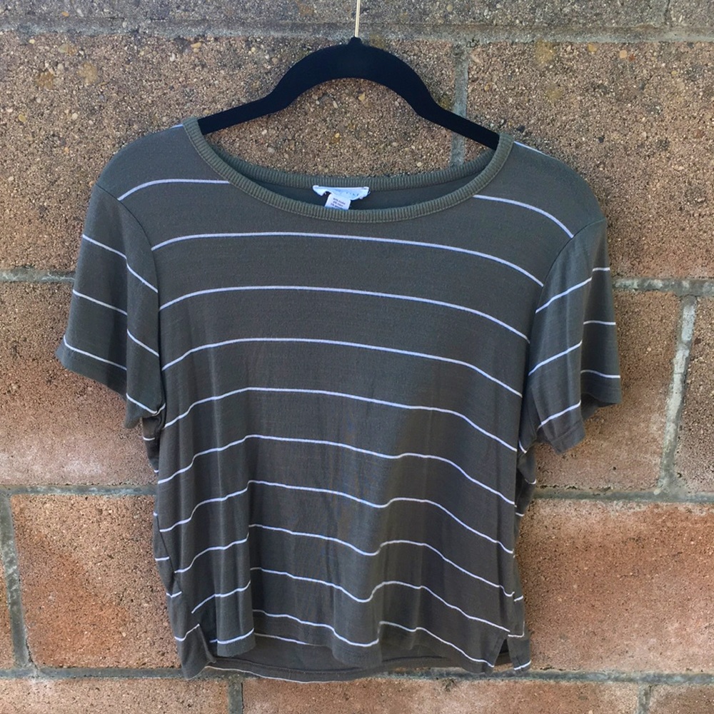 FULL TILT SIZE M Green & White Striped Tee Shirt